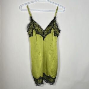 Elegant Lace Trim Satin Dress - Green & Black